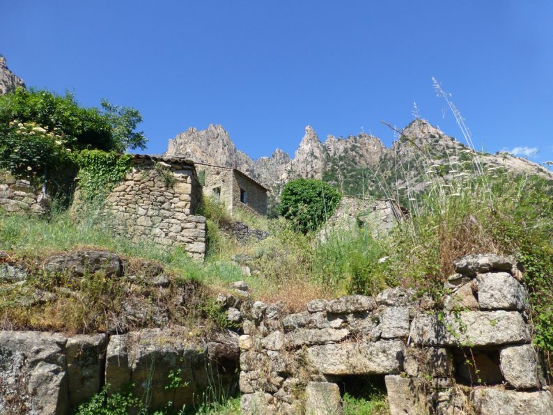 Muna village abandonné, Corse