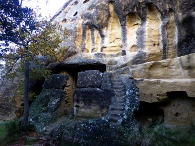 Les grottes de Calès, Lamanon